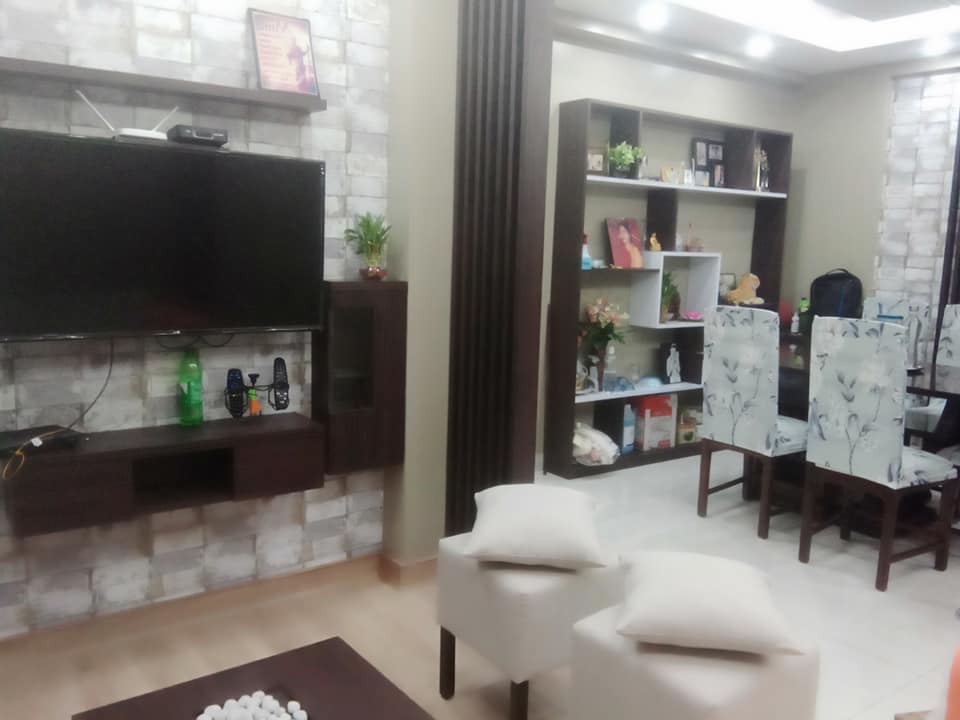 Image gallery image