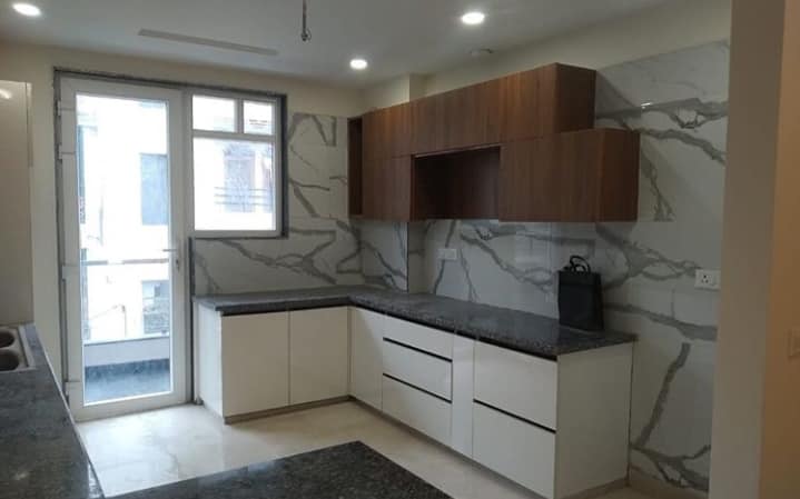 Image gallery image